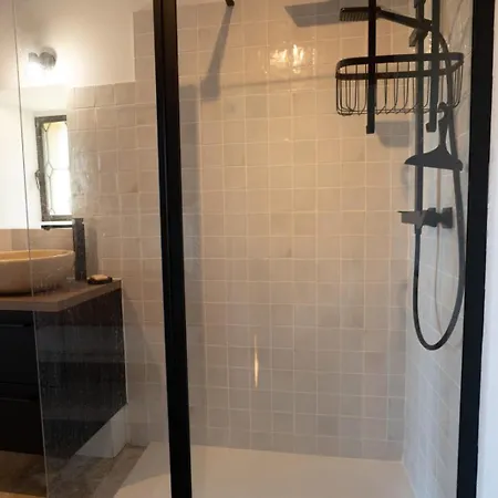 Mas Provencal Avec Piscine Cadre Exceptionnel * פורקלקייה