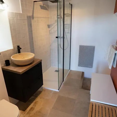 Mas Provencal Avec Piscine Cadre Exceptionnel בית כפרי פורקלקייה