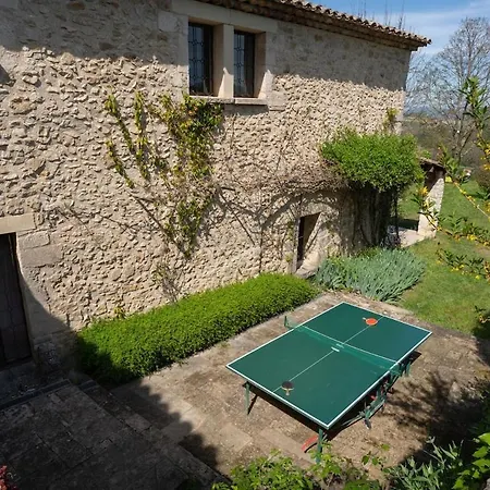 Country house Mas Avec Vue Et Piscine Aux Portes Du Luberon *