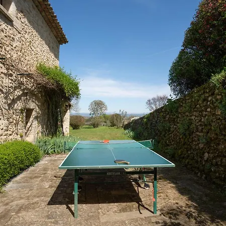 Country house Mas Avec Vue Et Piscine Aux Portes Du Luberon *